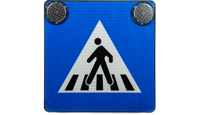 Indicatoare rutiere cu lampi intermitente