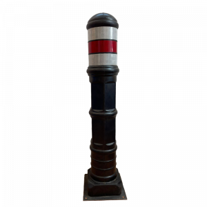 Stâlp delimitare H=70cm din PVC cu talpă de fixare pe asfalt